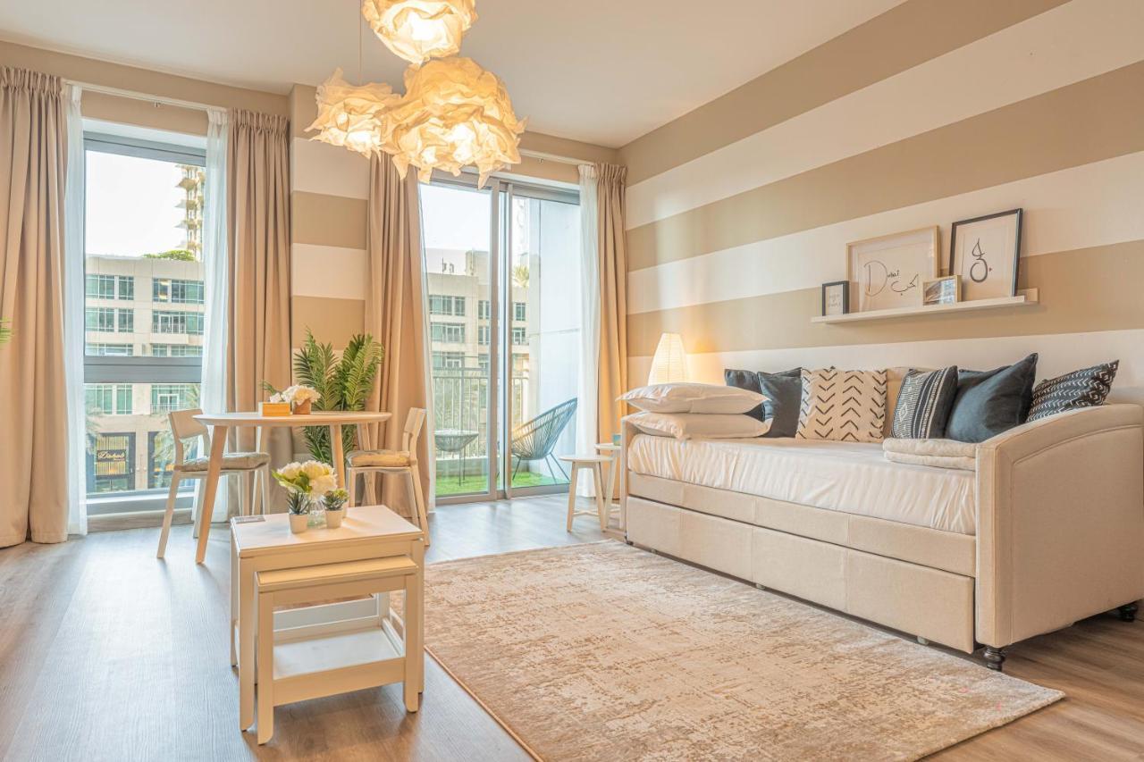 First Class Studio With Dubai Downtown Boulevard View Exterior foto