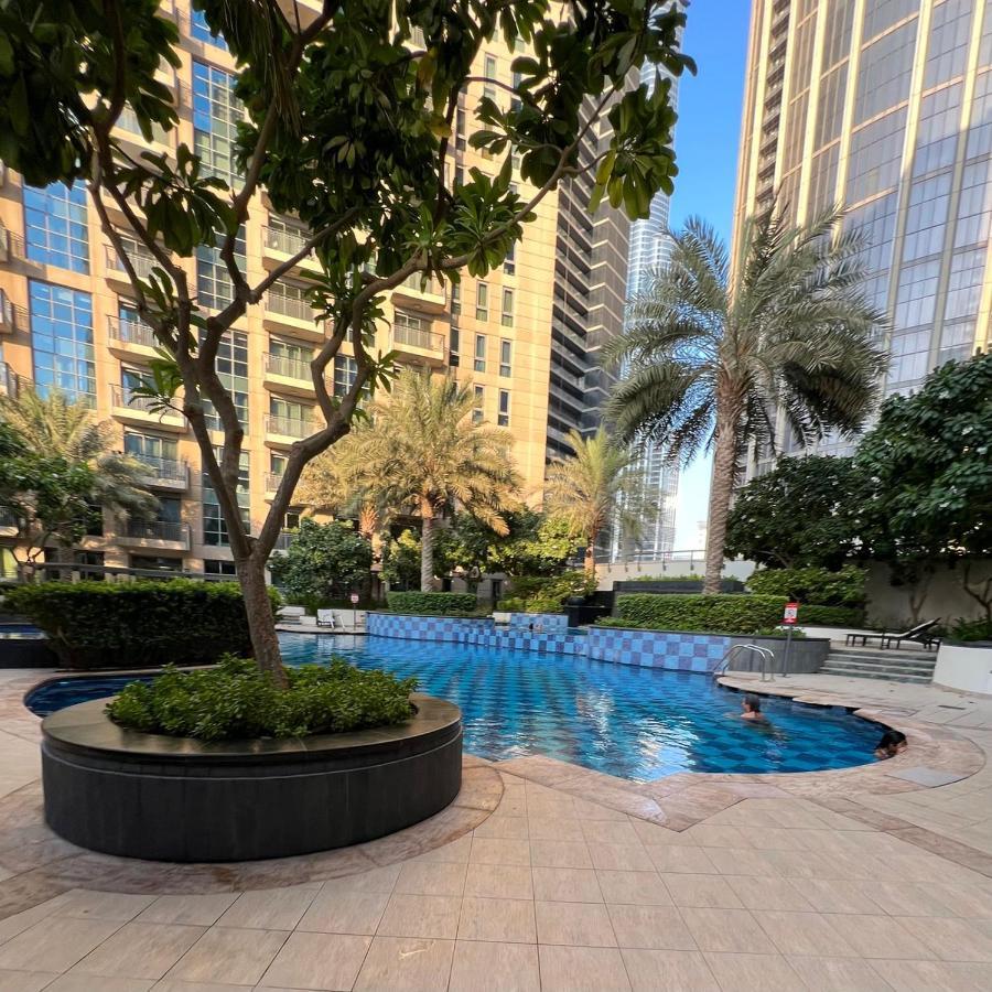 First Class Studio With Dubai Downtown Boulevard View Exterior foto